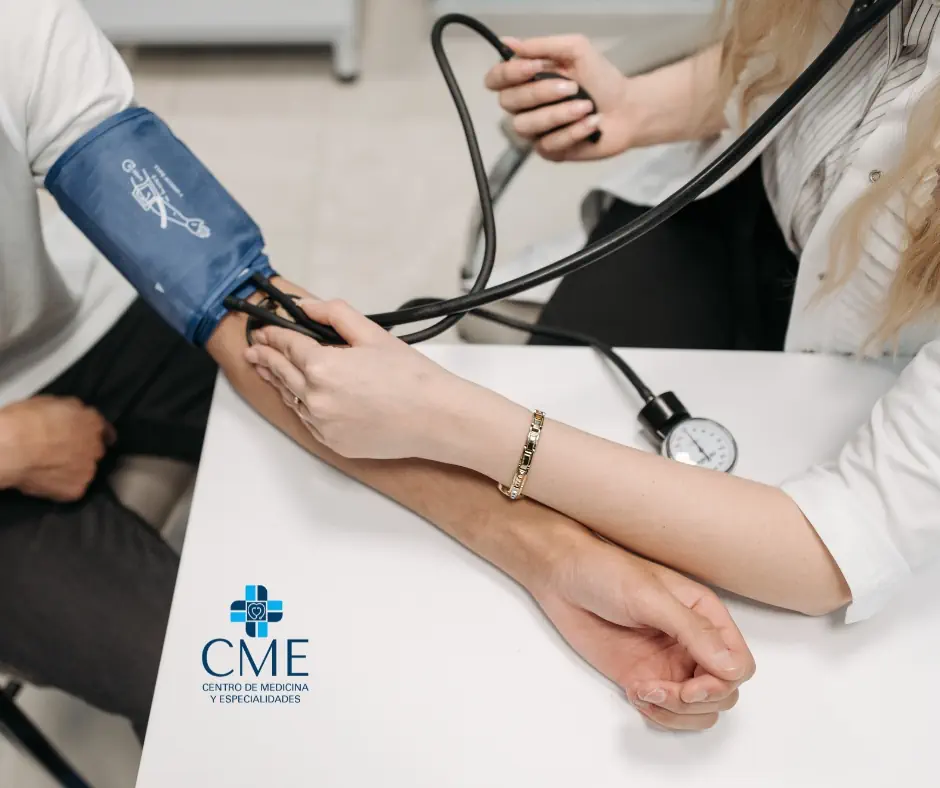 aparato de presión arterial con estetoscopio